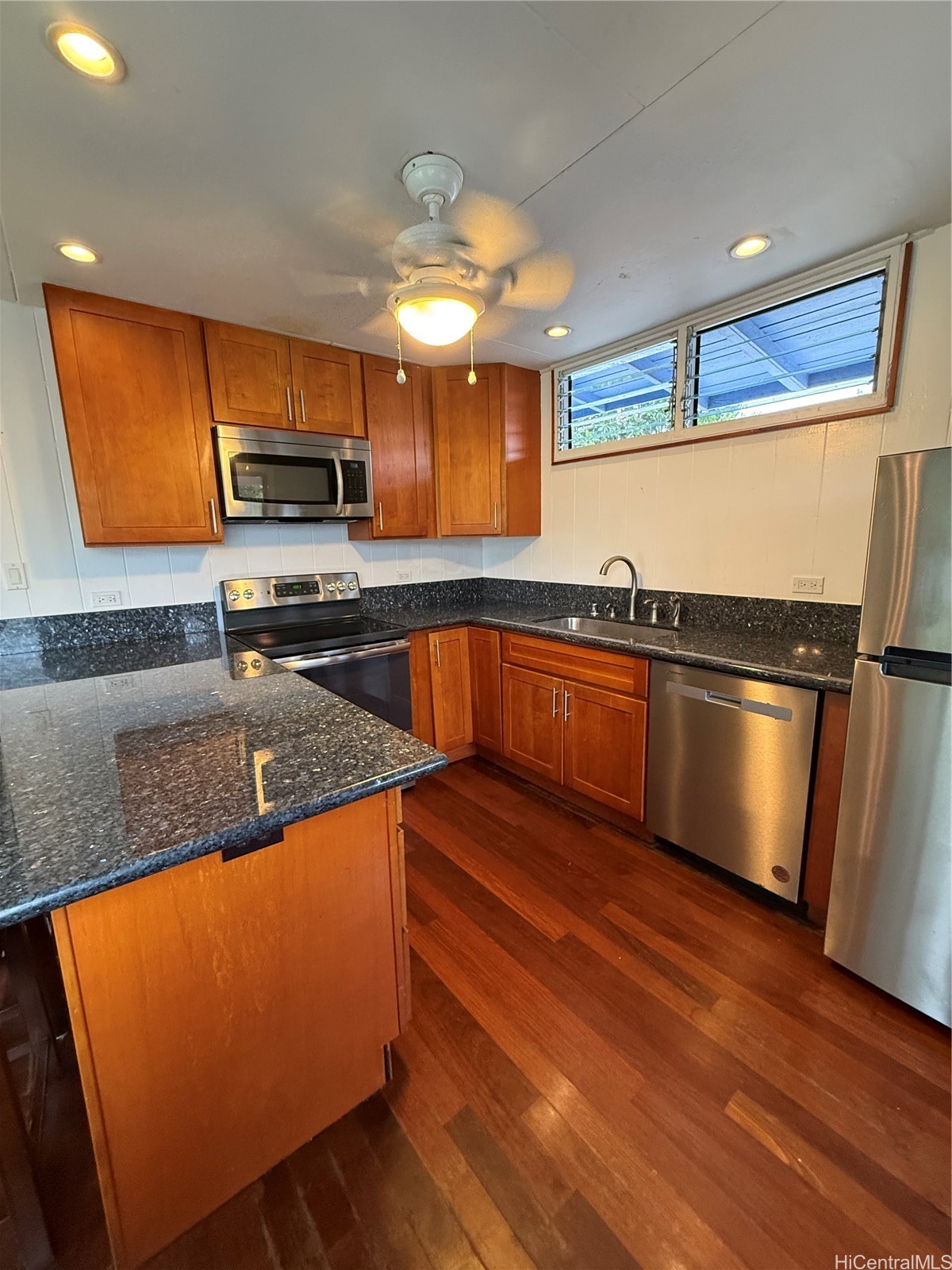 413 Kihapai Street A Property Photo 2