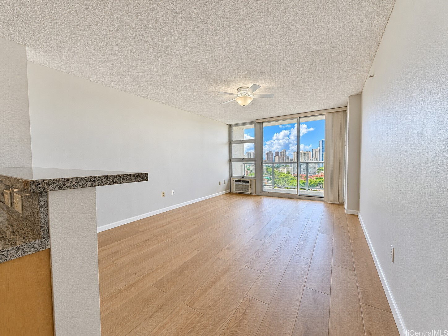 1315 Kalakaua Avenue 1604 Property Photo 1