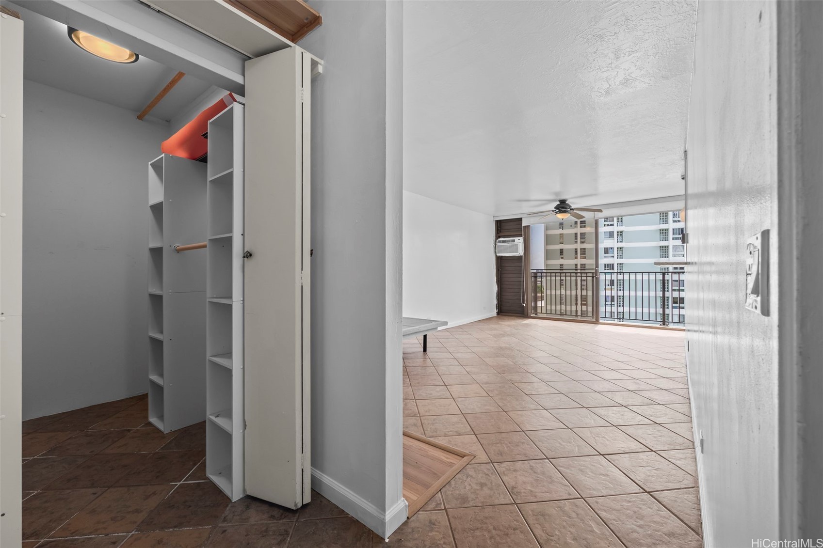 1630 Liholiho Street 505 Property Photo 3