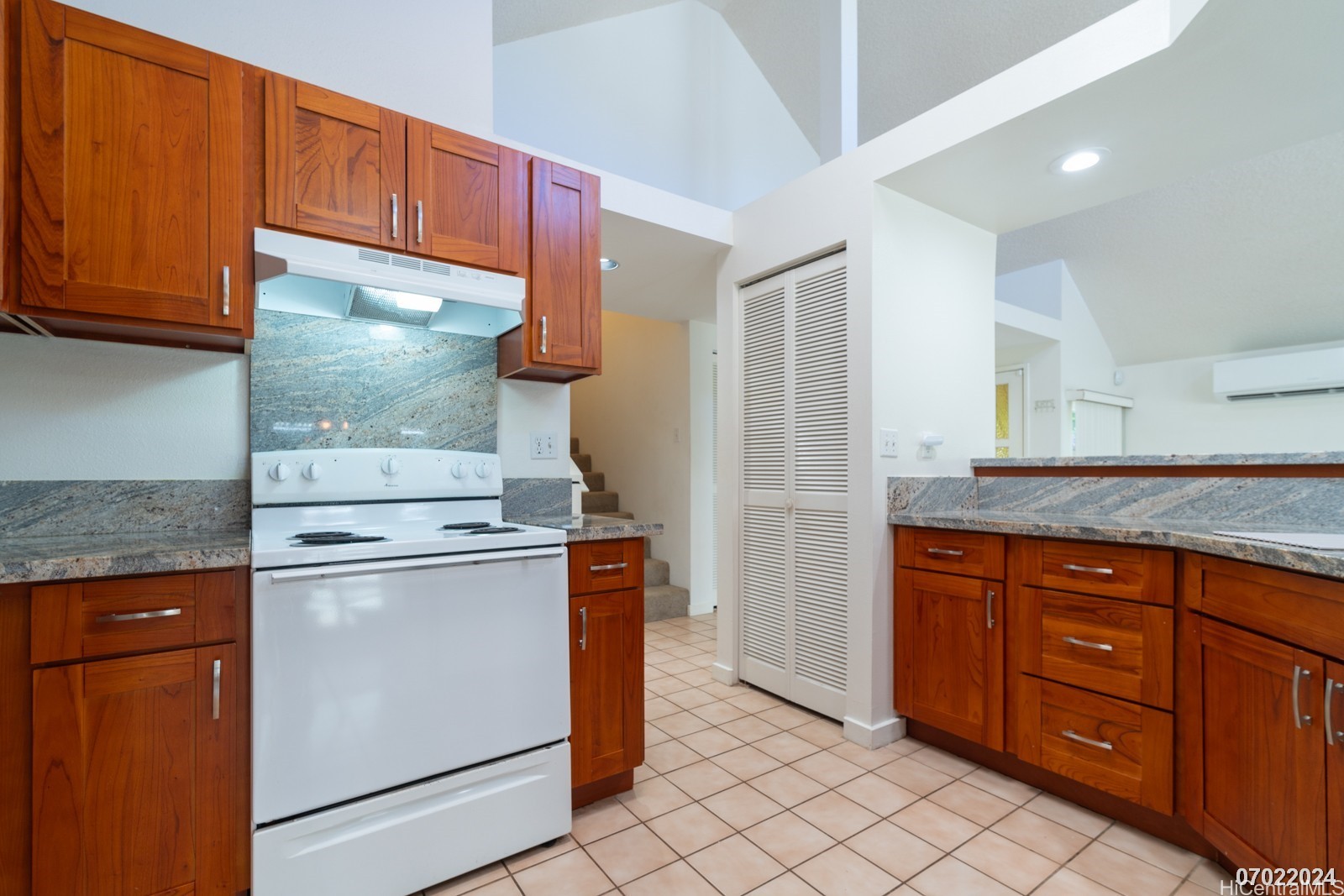310 Kealahou Street Property Photo 10
