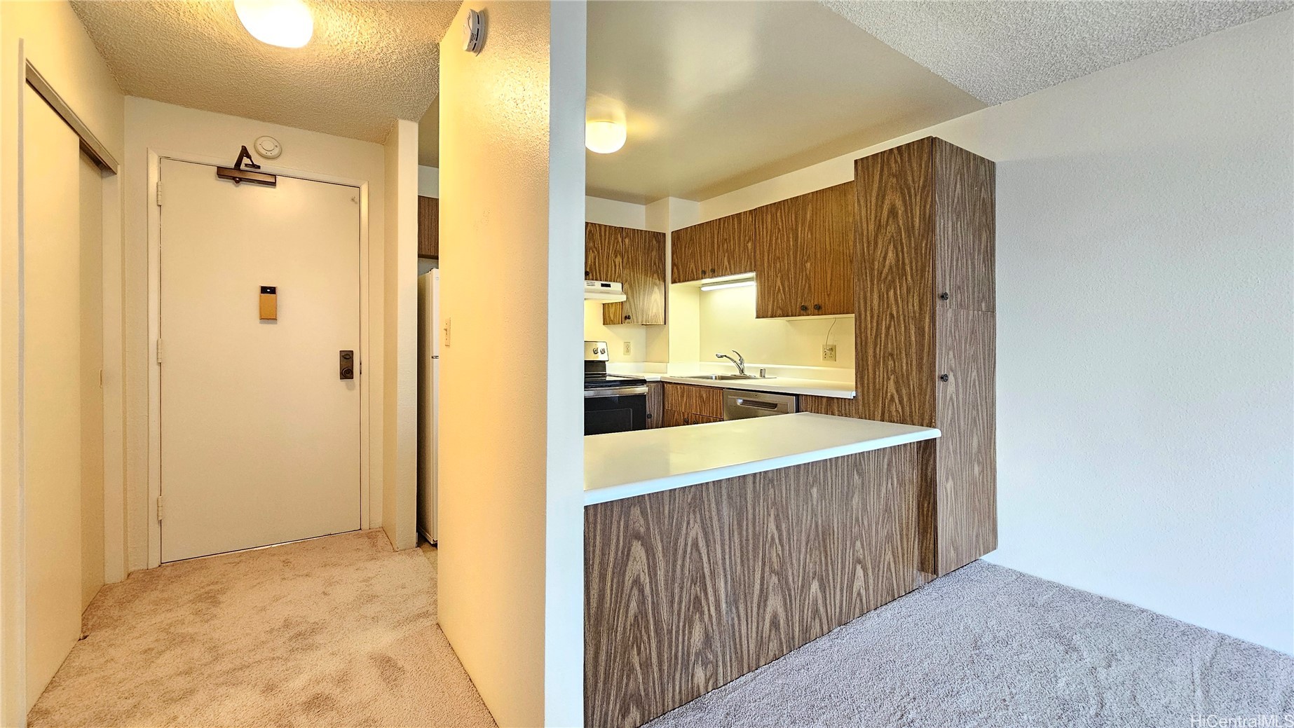 1255 Nuuanu Street E2504 Property Photo 2