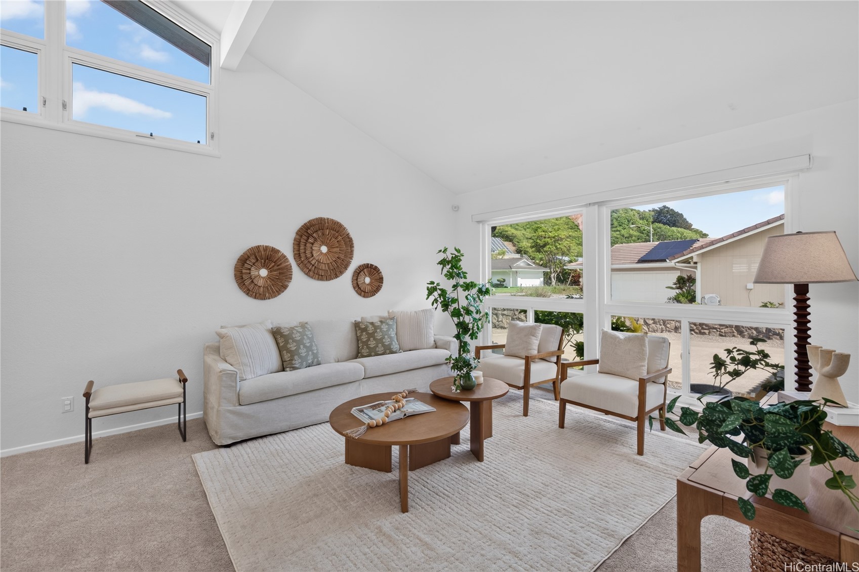 563 Alihi Place Property Photo 3