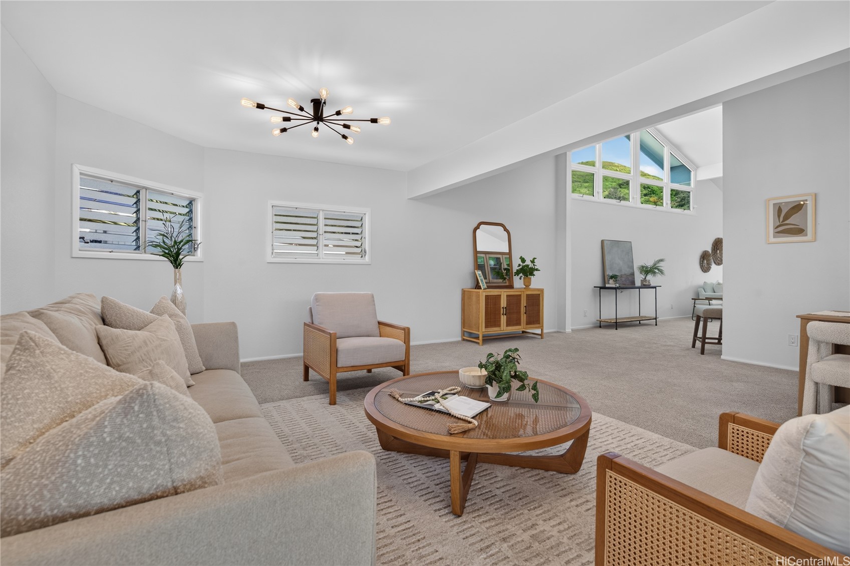 563 Alihi Place Property Photo 7