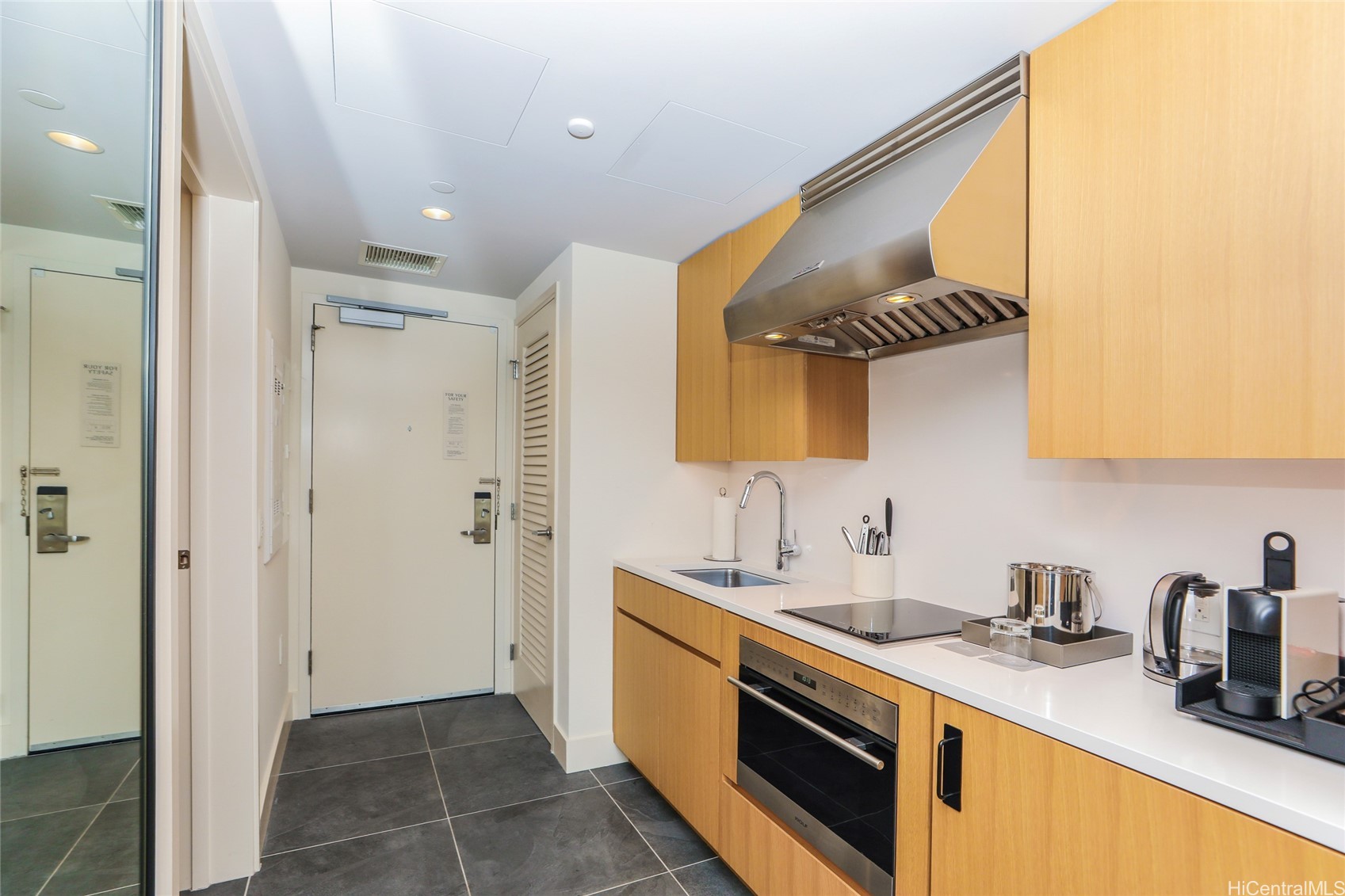 1390 Kapiolani Boulevard 3106 Property Photo 4