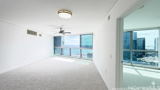 1177 Queen Street 3204 Property Photo 2