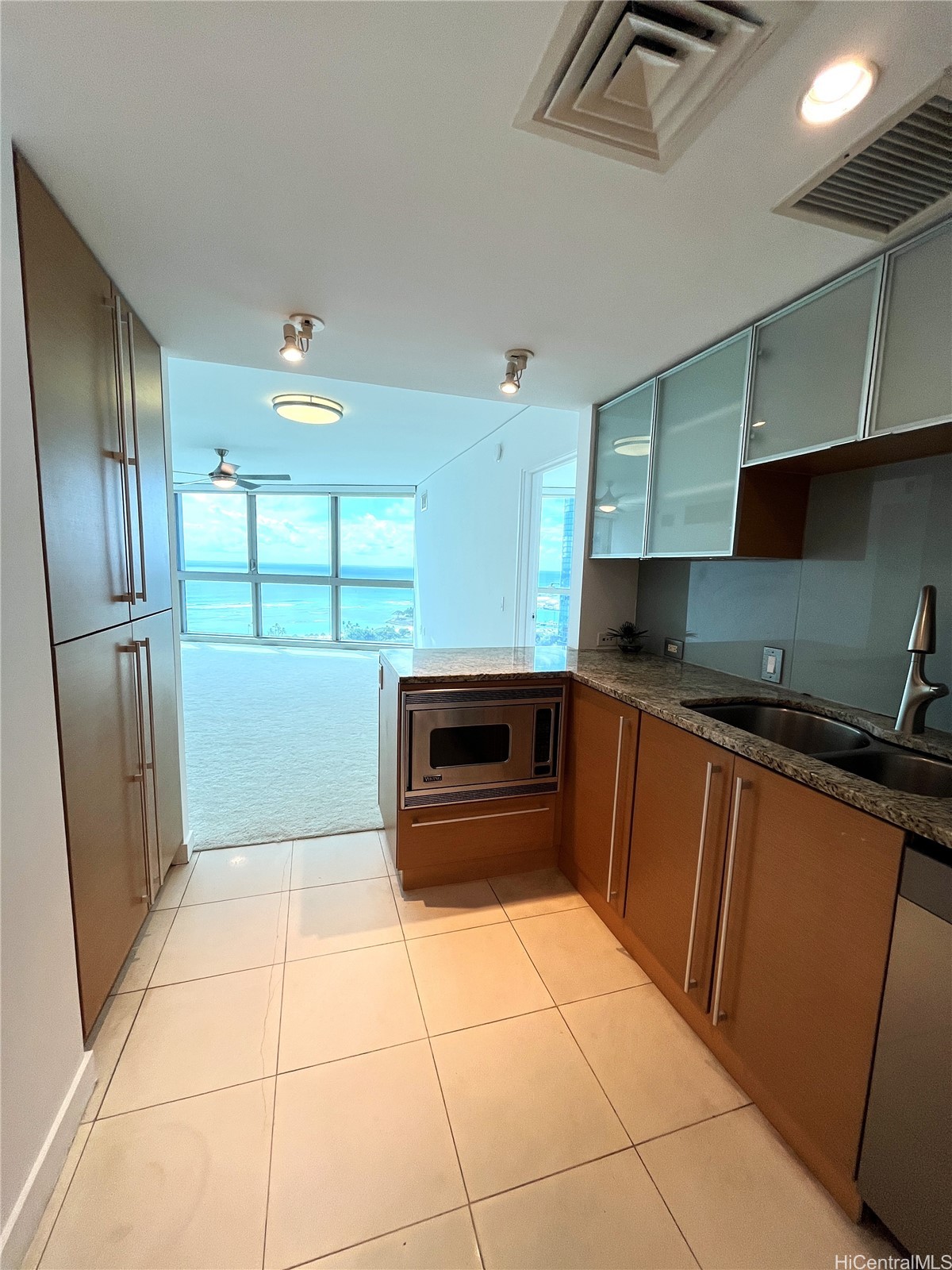 1177 Queen Street 3204 Property Photo 5