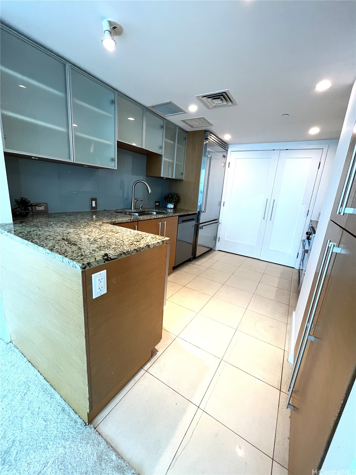 1177 Queen Street 3204 Property Photo 6