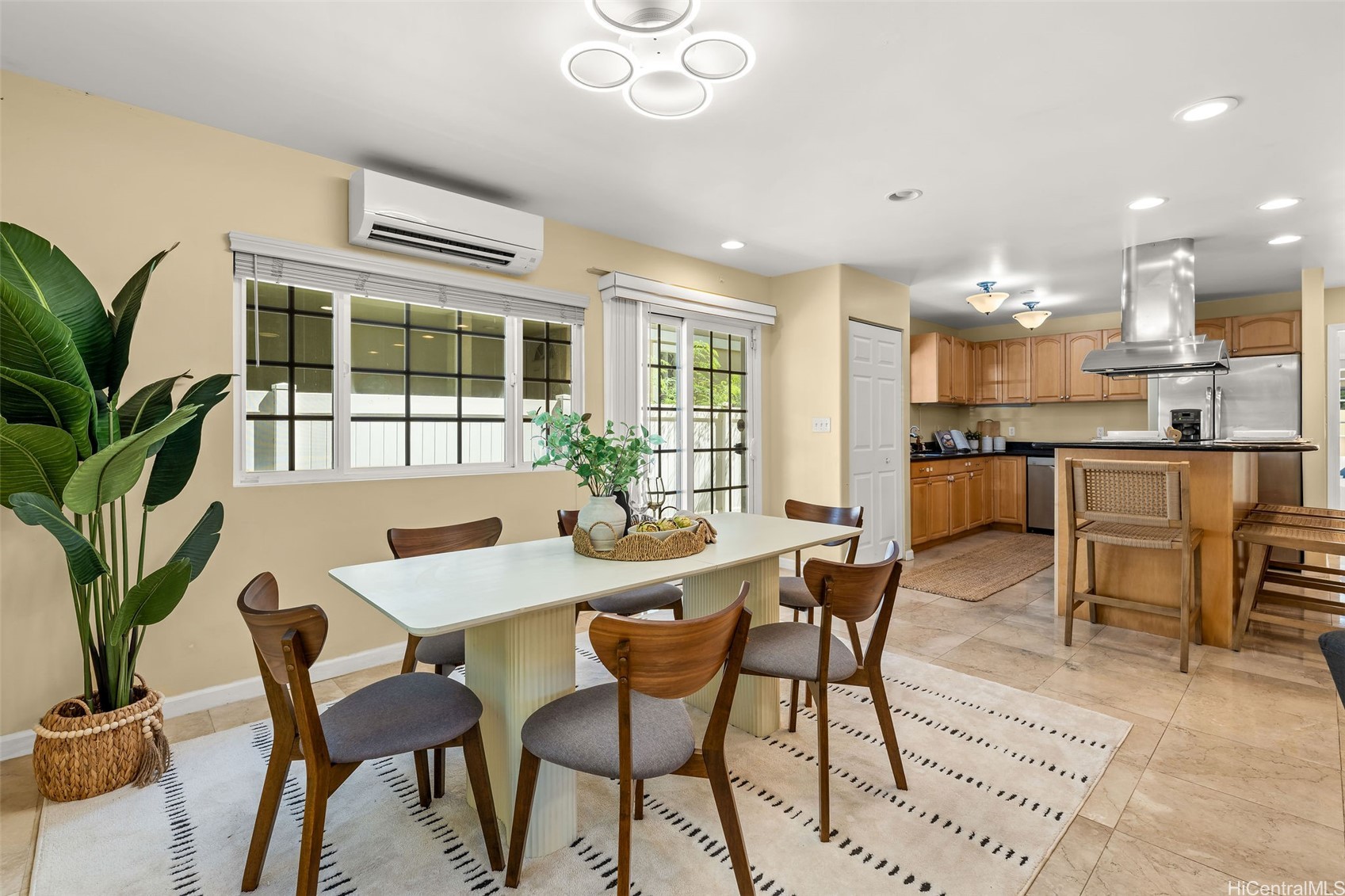 1025 Punahou Street A Property Photo 5
