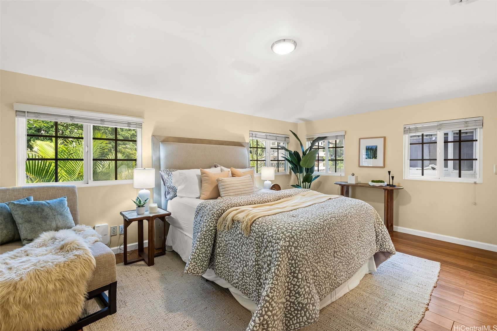 1025 Punahou Street A Property Photo 10
