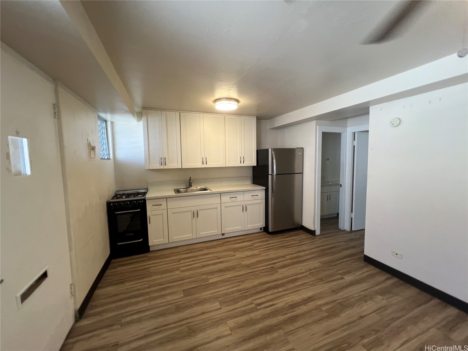 1209 10th Avenue Property Photo 2