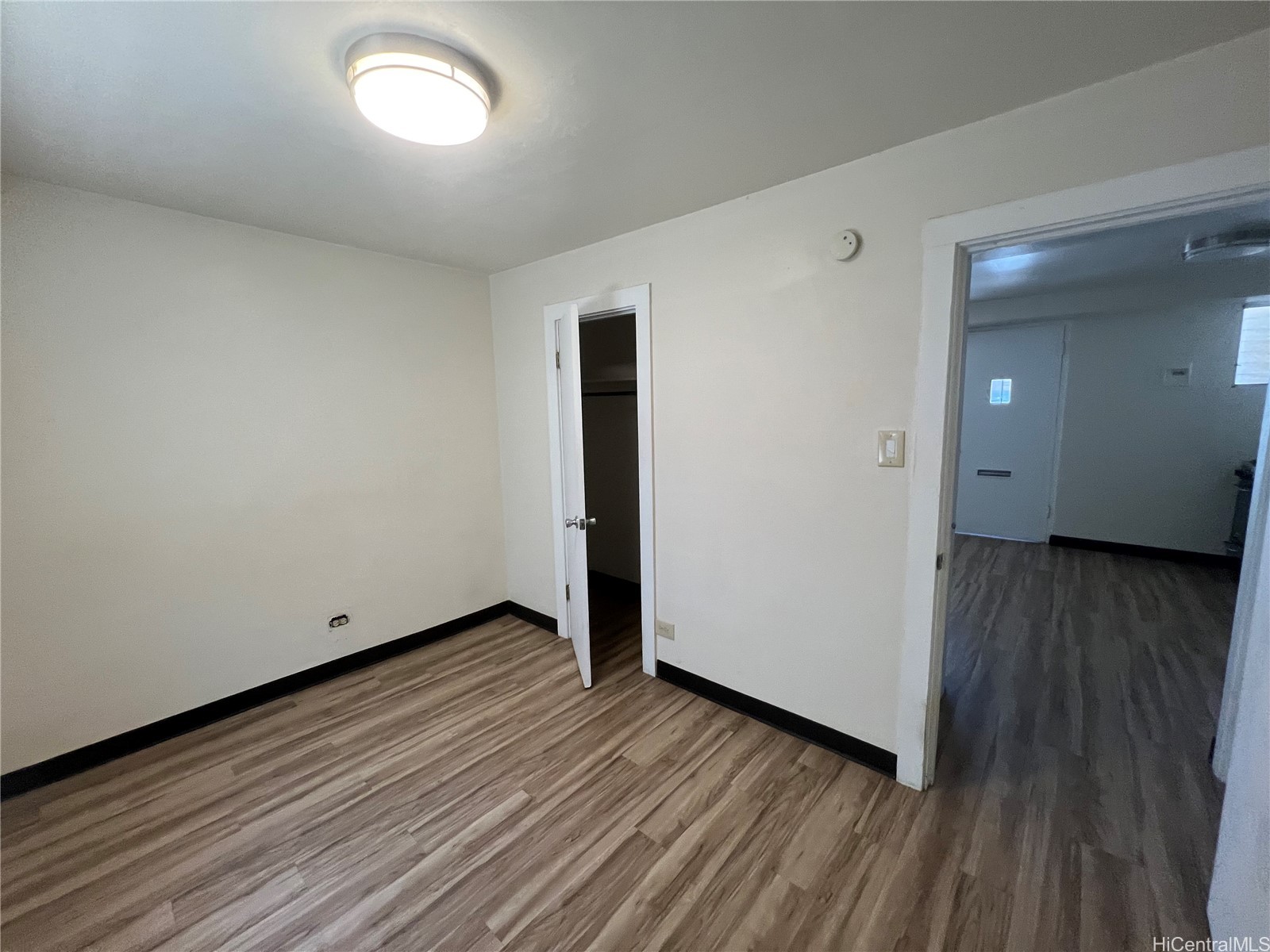 1209 10th Avenue Property Photo 4