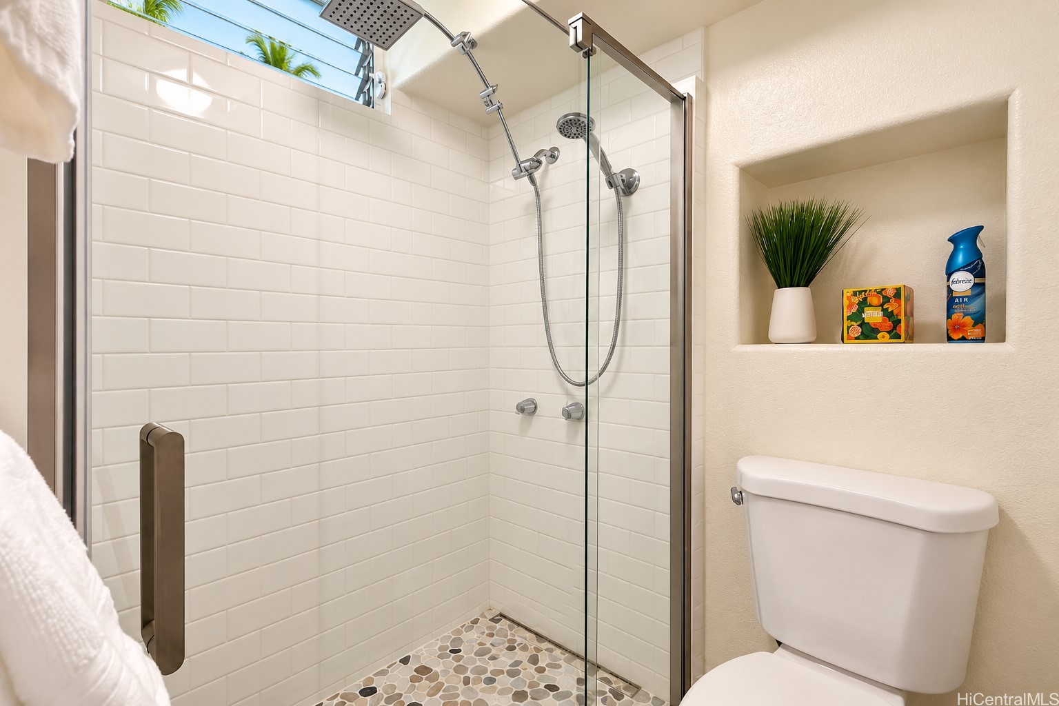 2463 Kuhio Avenue 402 Property Photo 5