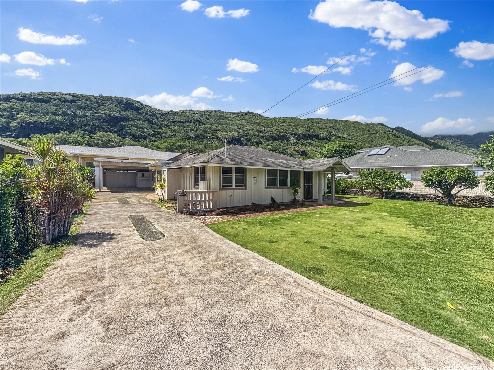 226 Elelupe Road Property Photo 1