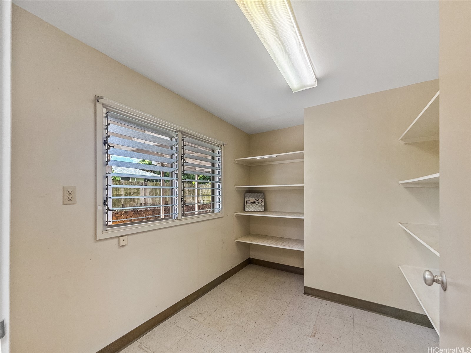 226 Elelupe Road Property Photo 15