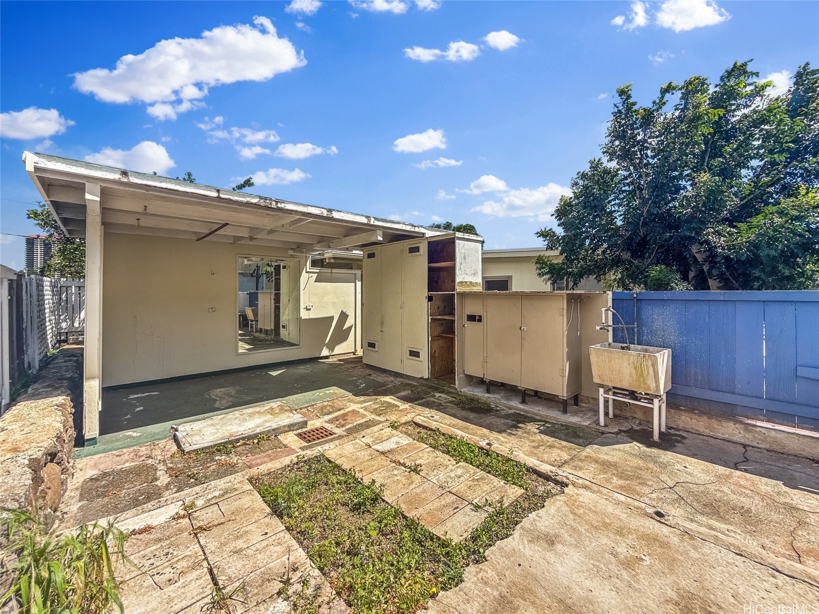 226 Elelupe Road Property Photo 18