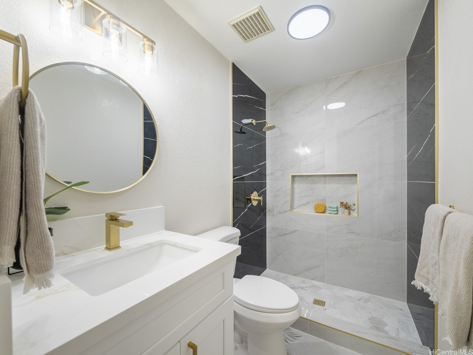 572 Mananai Place 20v Property Photo 16