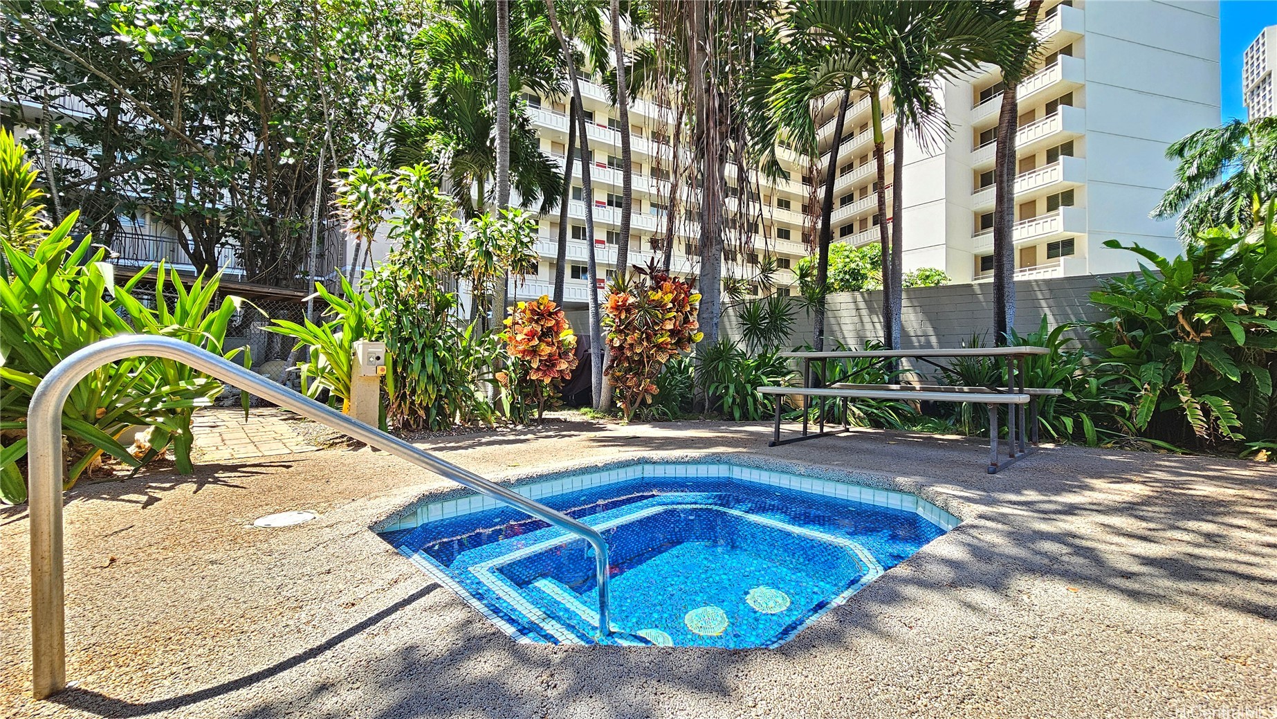1700 Ala Moana Boulevard 1802 Property Photo 8