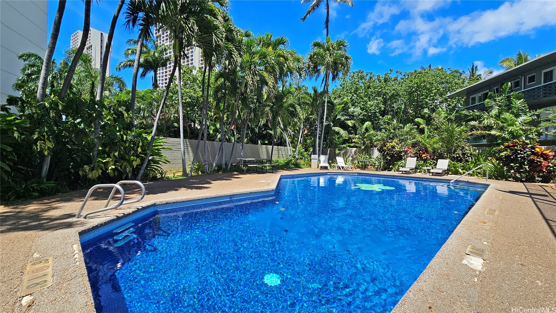 1700 Ala Moana Boulevard 1802 Property Photo 11