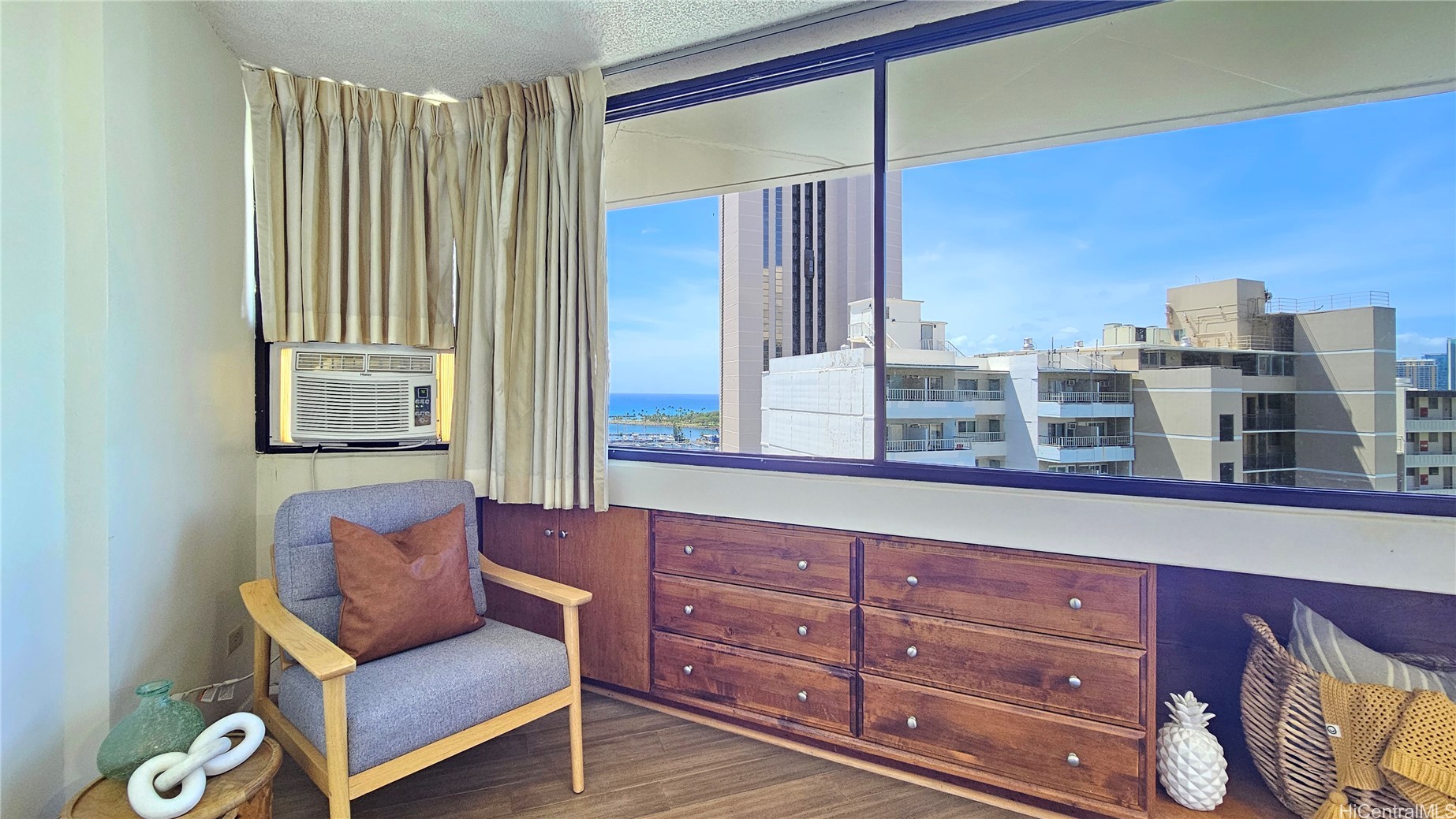 1700 Ala Moana Boulevard 1802 Property Photo 15