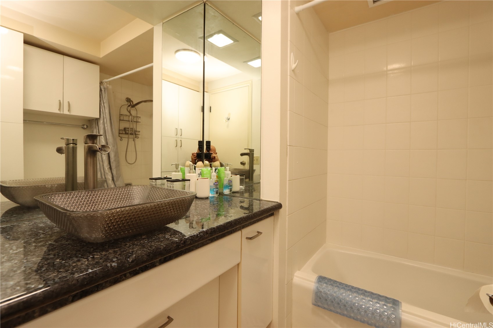 425 South Street 3302 Property Photo 8