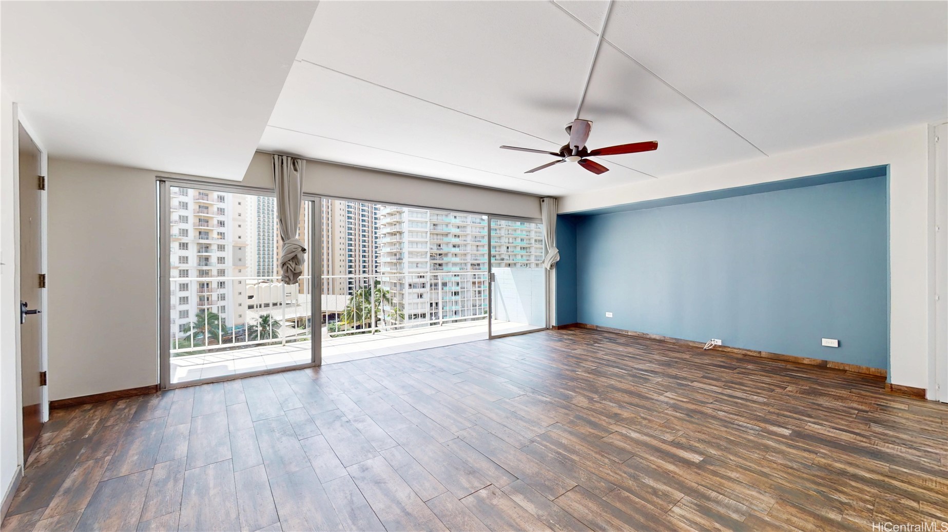 1804 Ala Moana Boulevard 11b Property Photo 4
