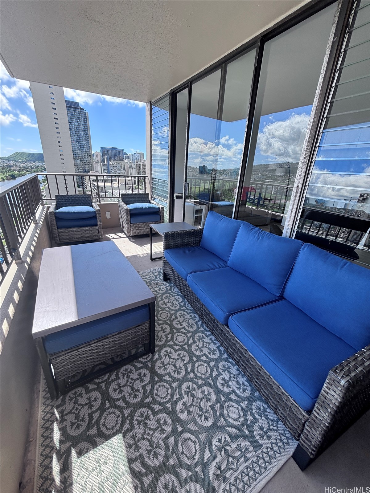 2121 Ala Wai Boulevard 1706 Property Photo 2