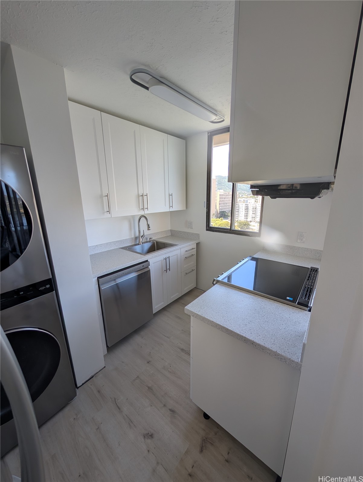 2121 Ala Wai Boulevard 1706 Property Photo 5