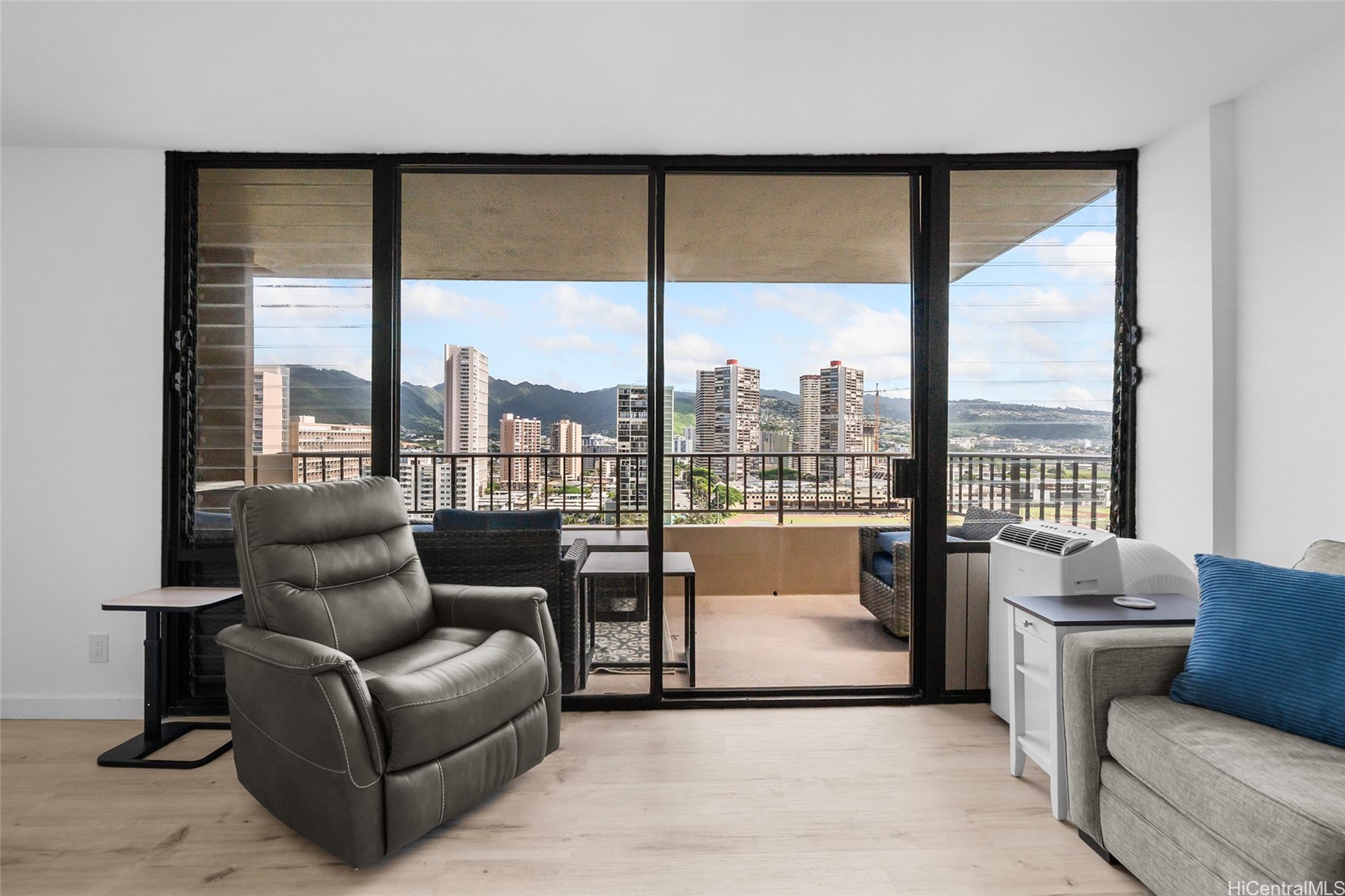 2121 Ala Wai Boulevard 1706 Property Photo 11