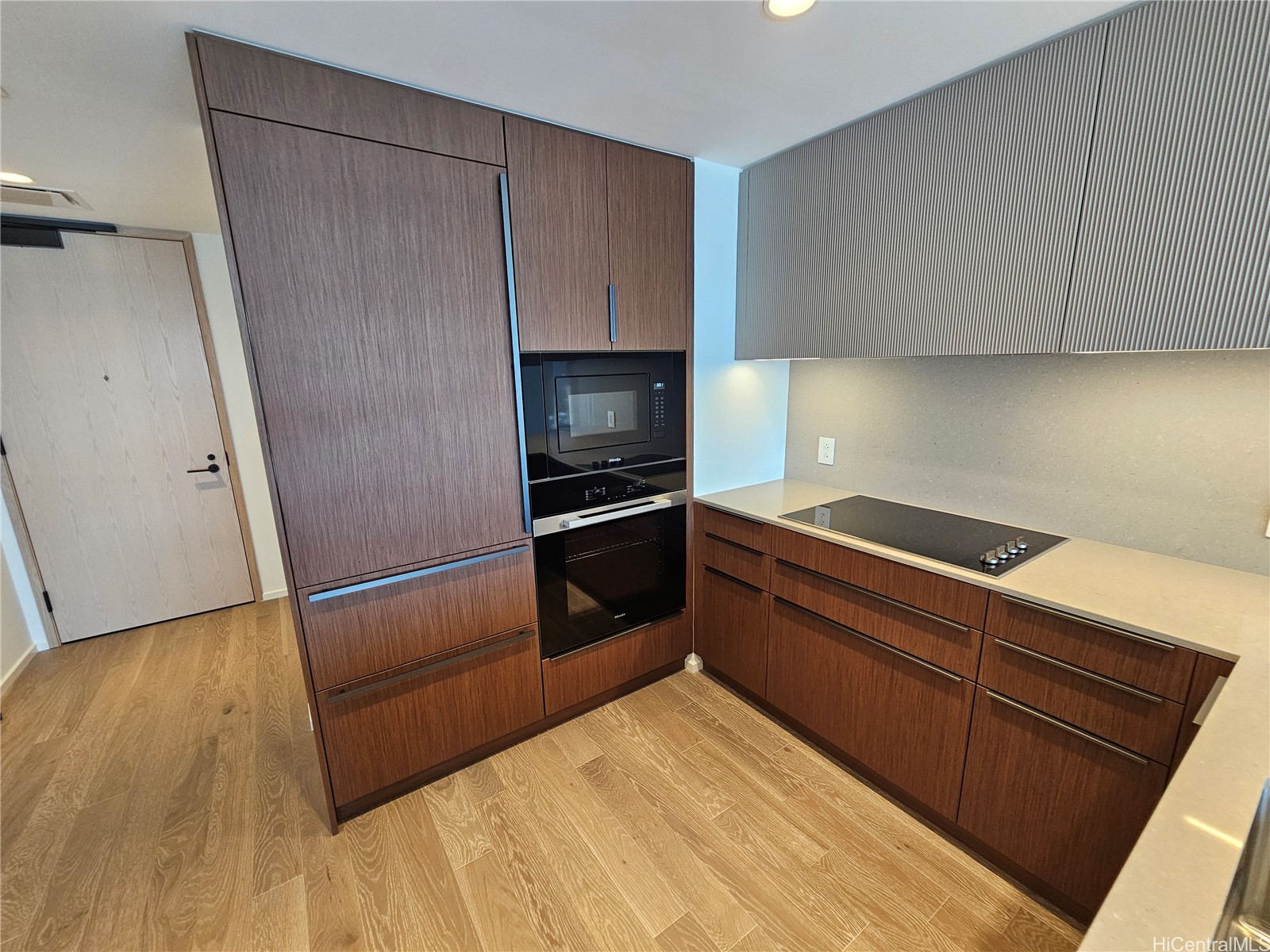 333 Ward Avenue 2907 Property Photo 2