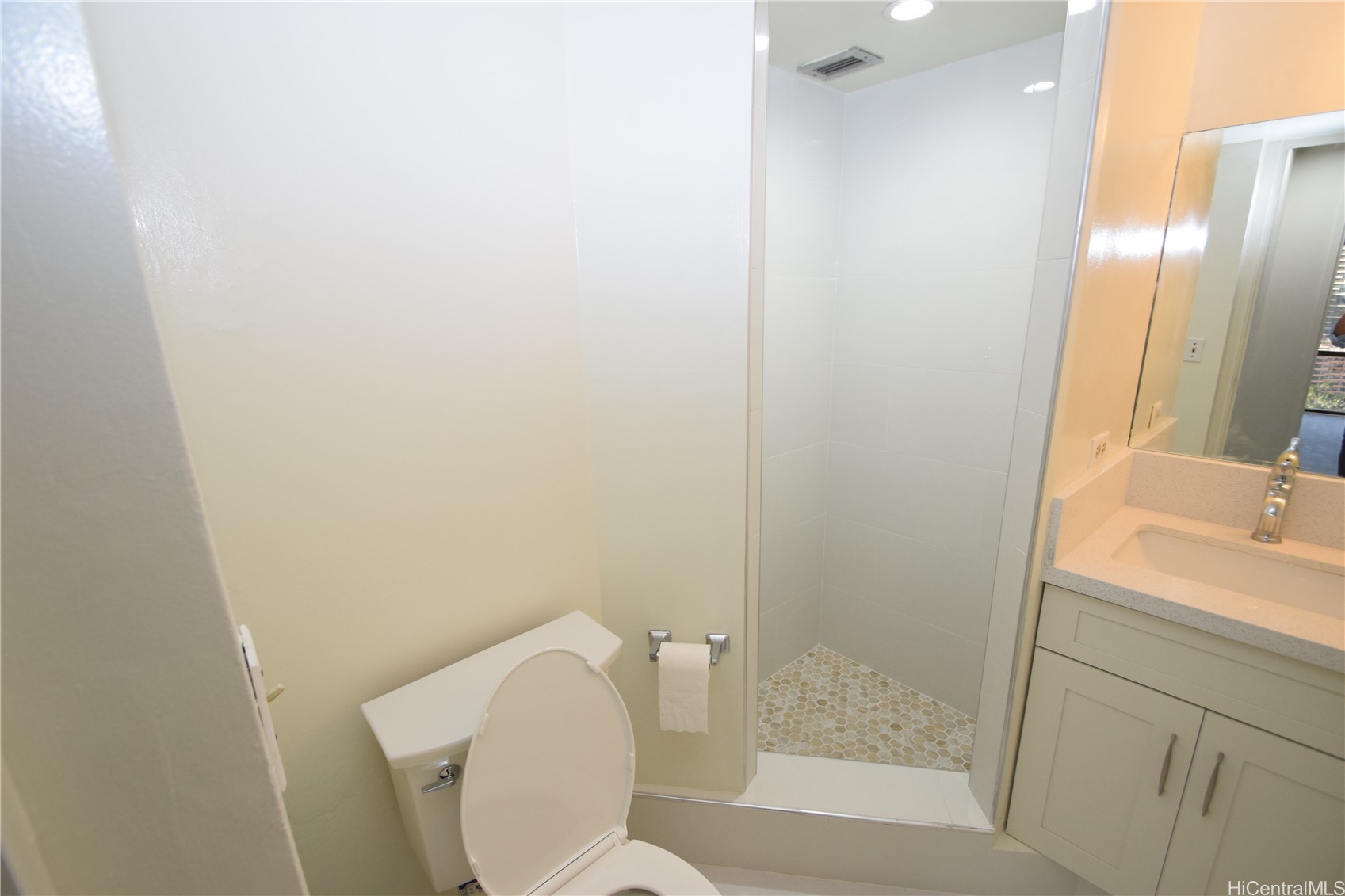 202619017 Property Photo 9