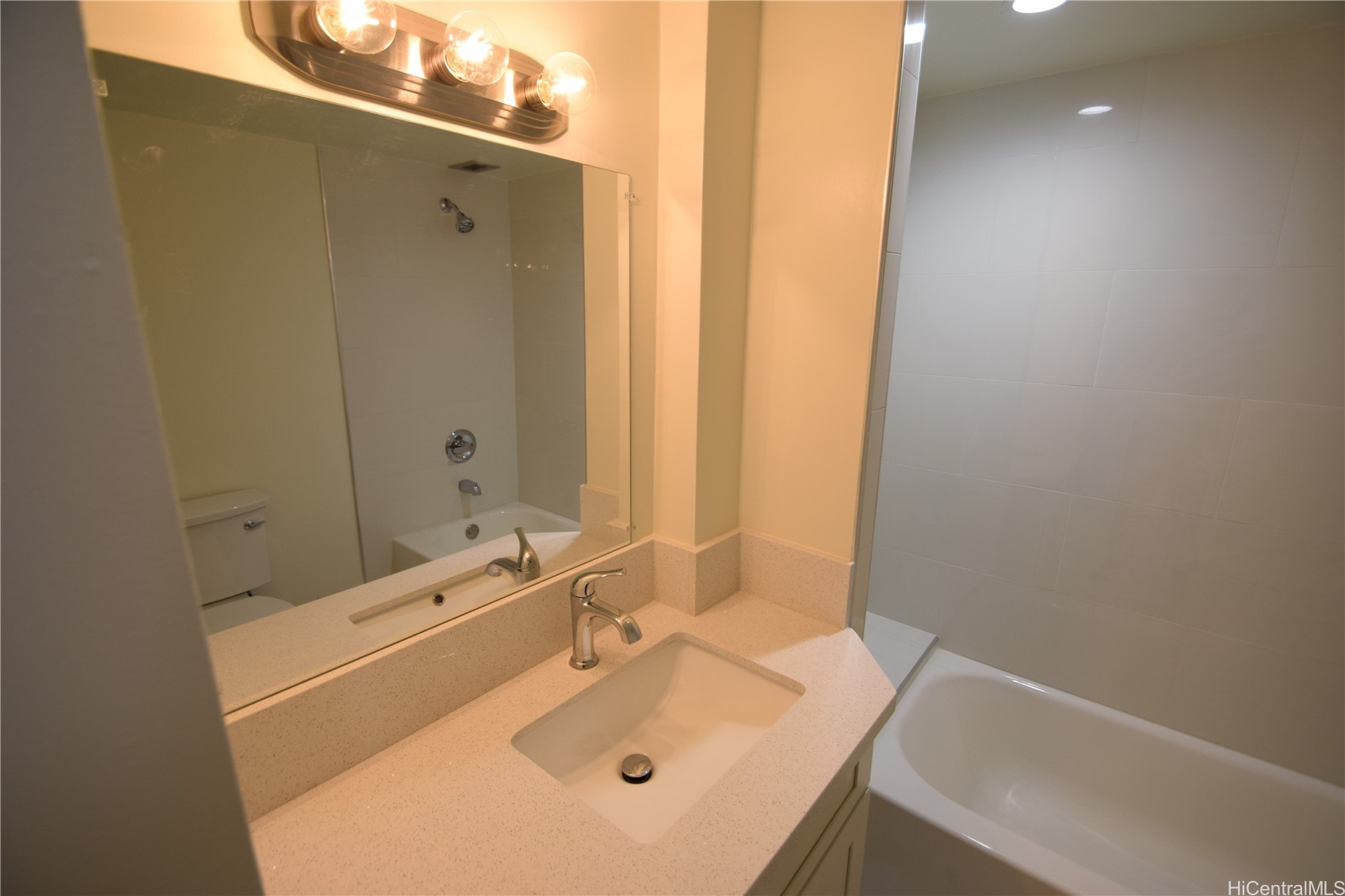 202619017 Property Photo 15