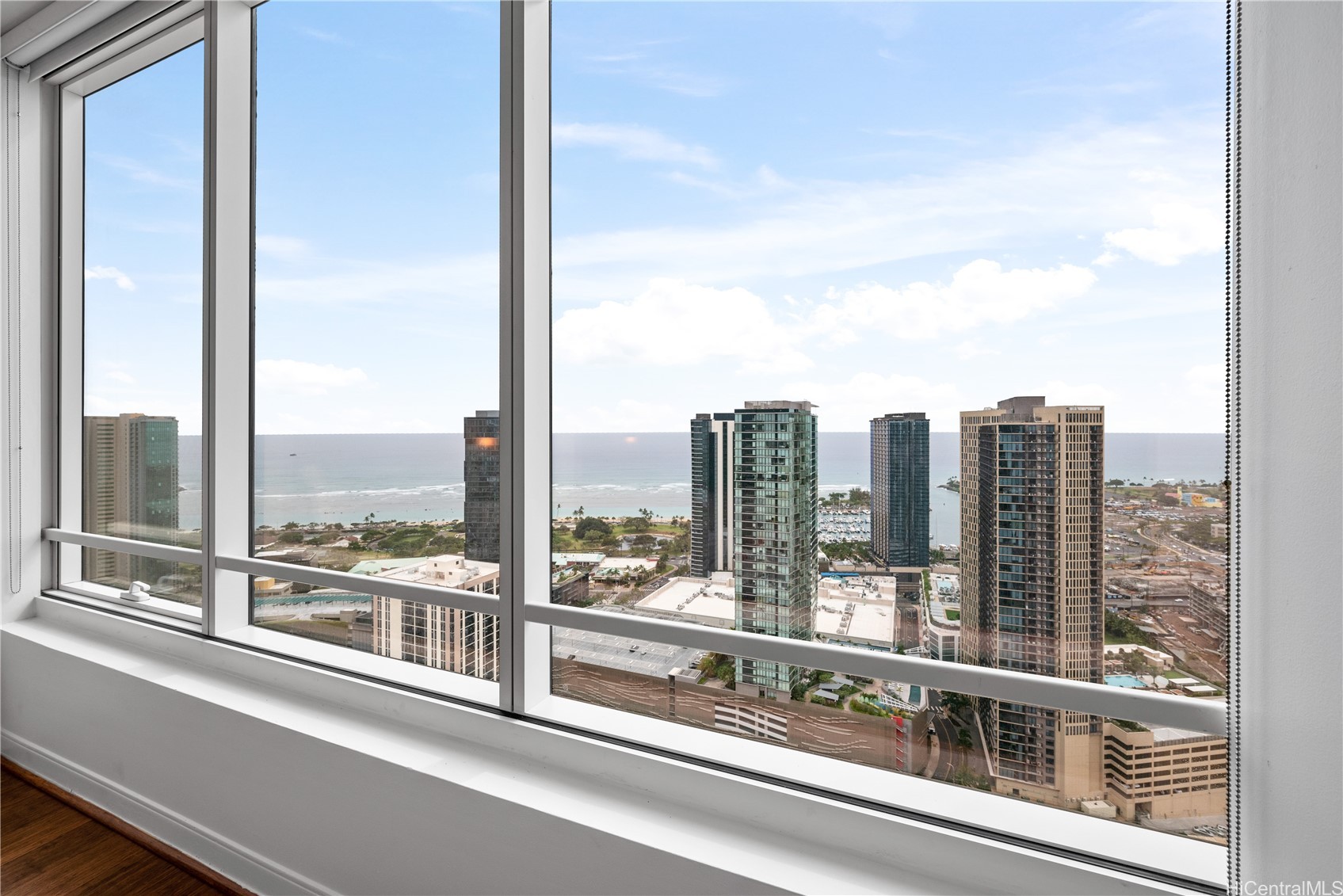 1009 Kapiolani Boulevard 4707 Property Photo 2