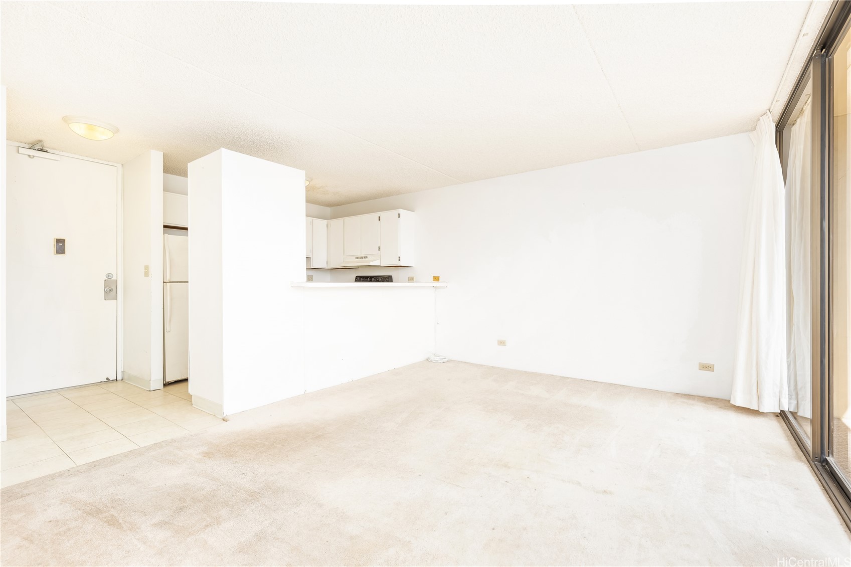 411 Hobron Lane 2507 Property Photo 5