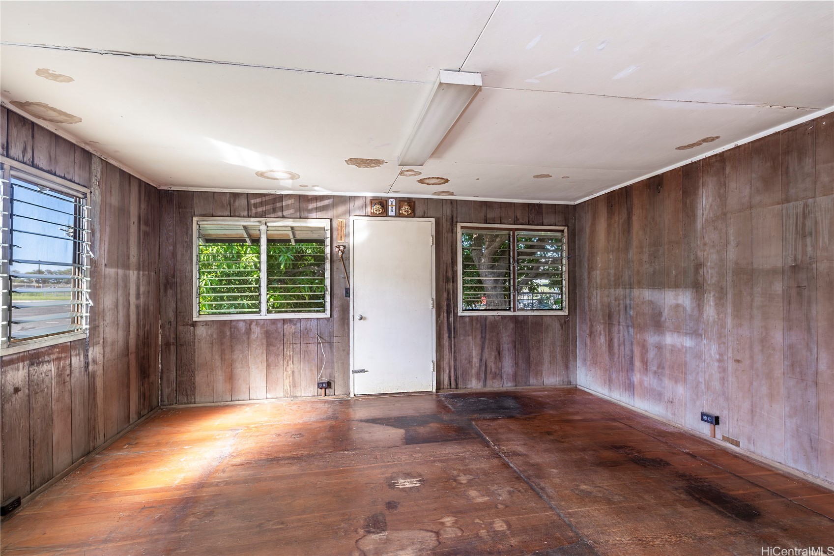 4202 Salt Lake Boulevard Property Photo 7