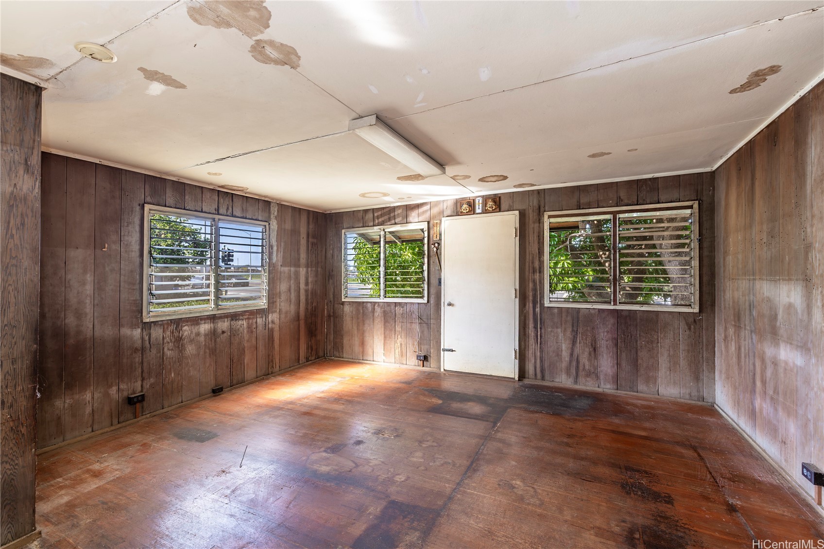 4202 Salt Lake Boulevard Property Photo 8