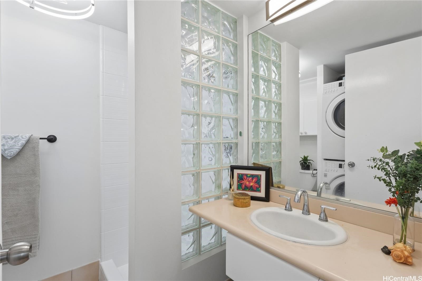 700 Richards Street 2204 Property Photo 14