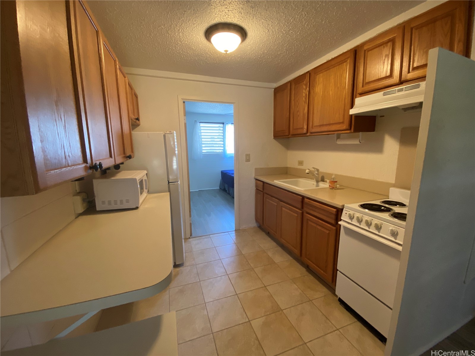 1735 Dole Street 108 Property Photo 3