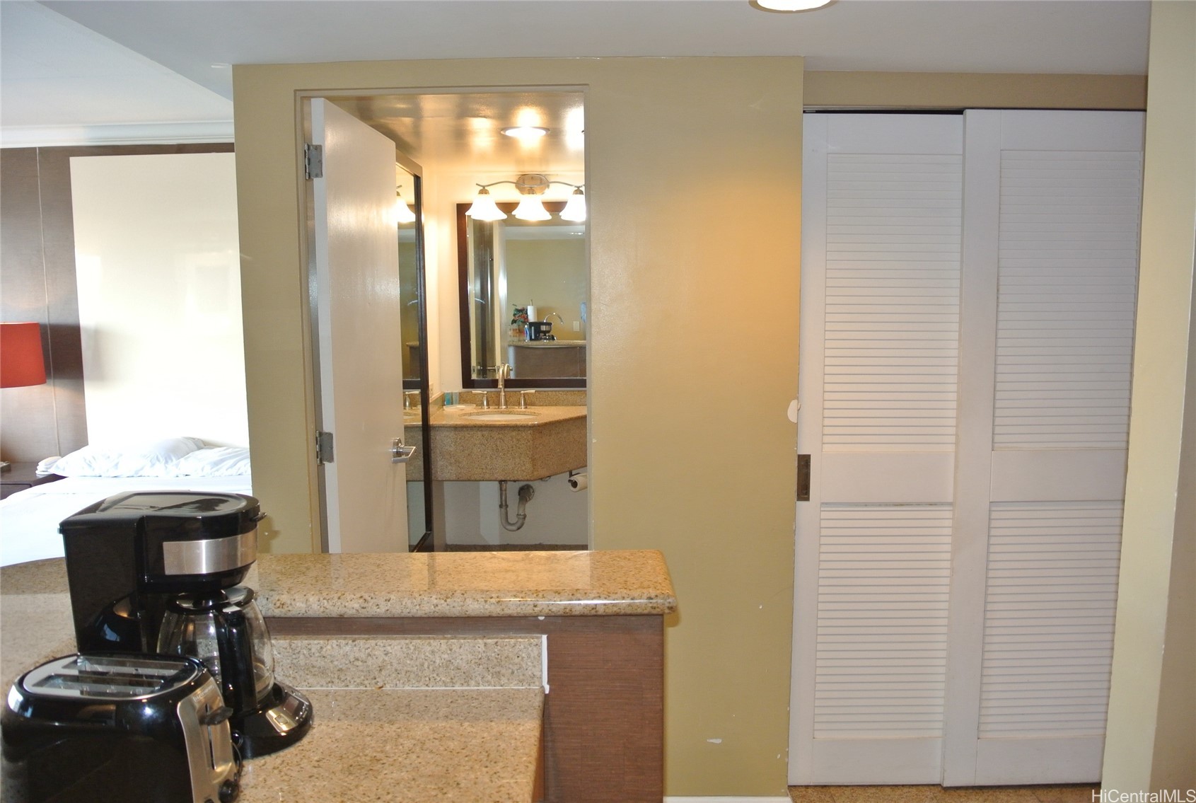 1777 Ala Moana Boulevard 2118 Property Photo 6
