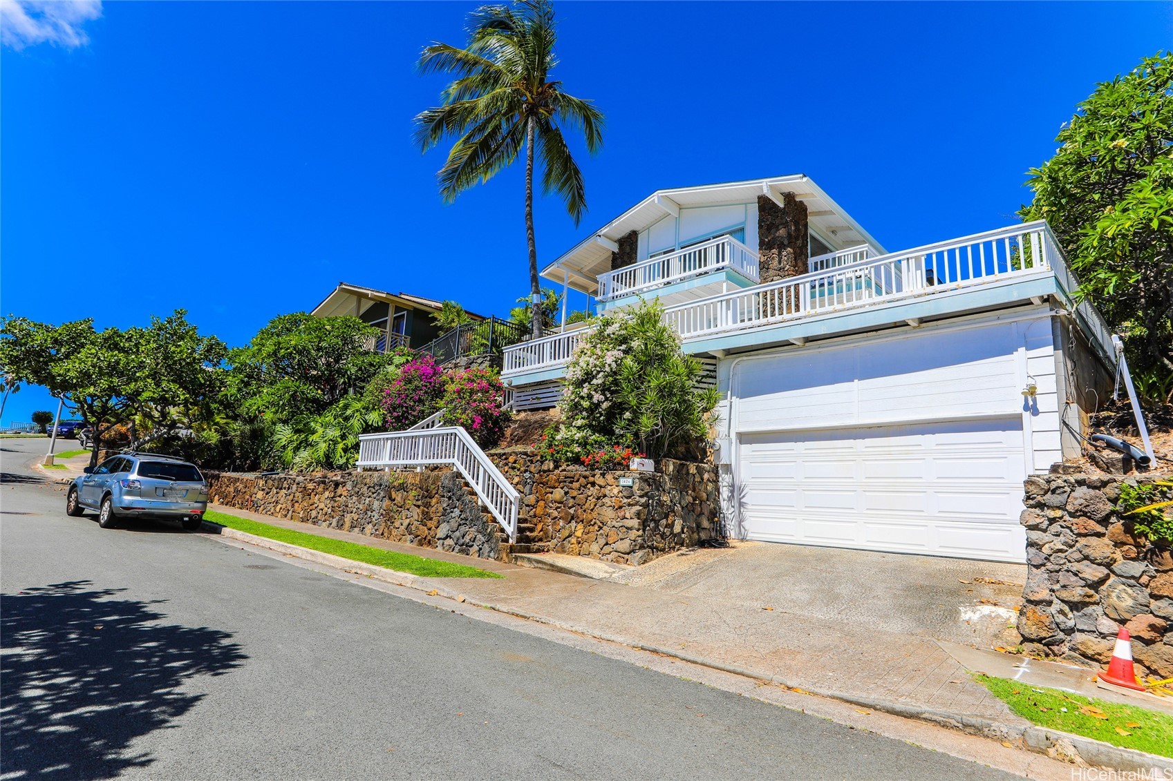 1426 Laamia Street Property Photo 2