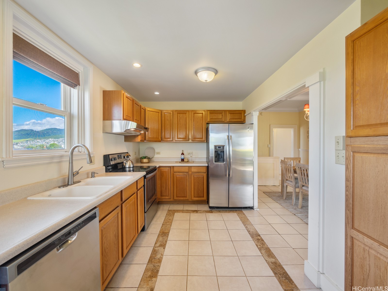 728 Hanole Place Property Photo 6
