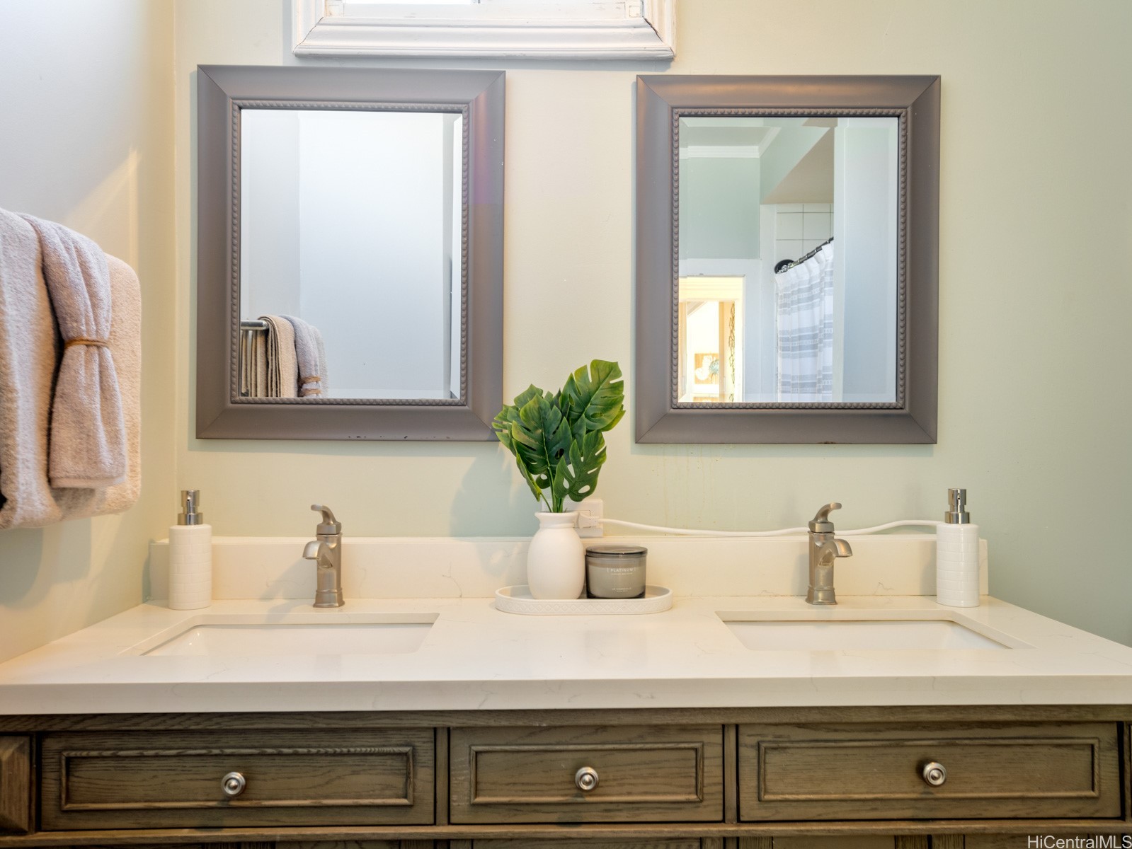 728 Hanole Place Property Photo 12