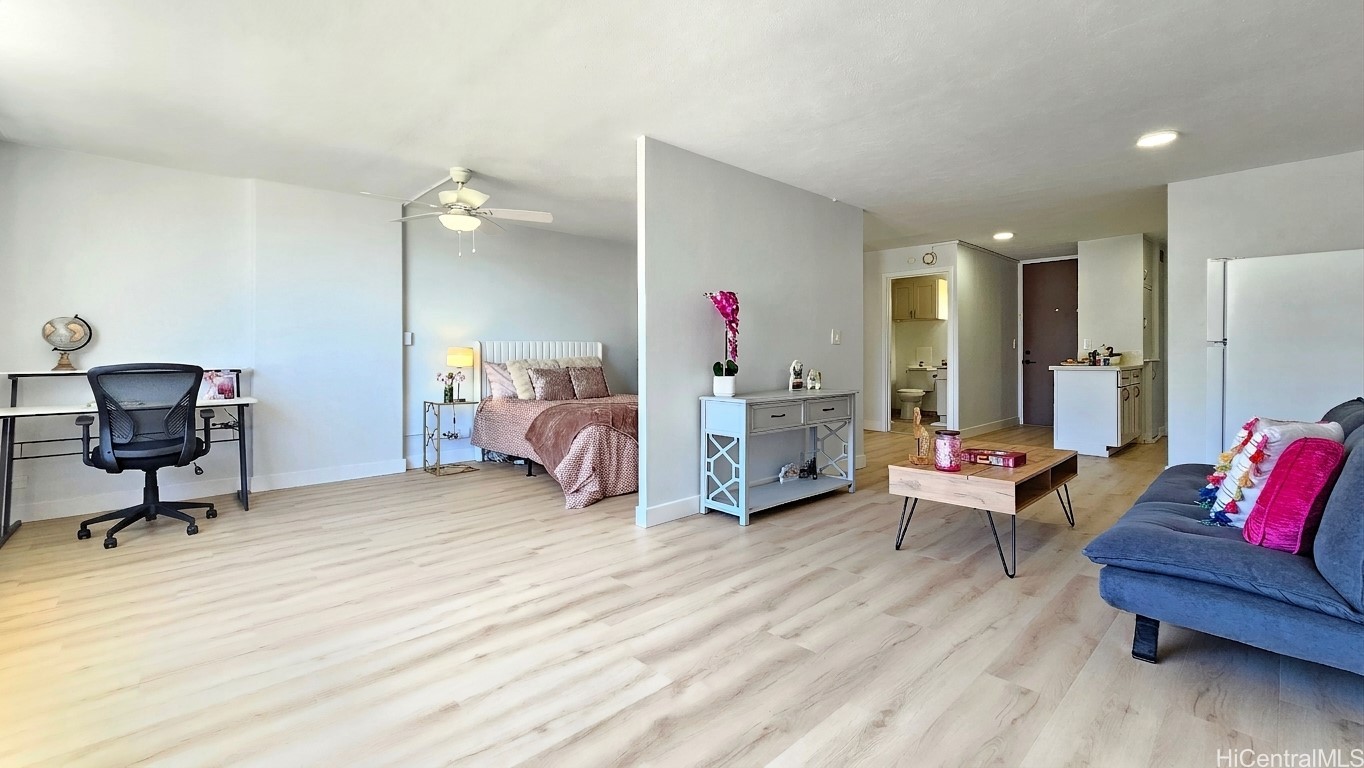 435 Seaside Avenue 805 Property Photo 9
