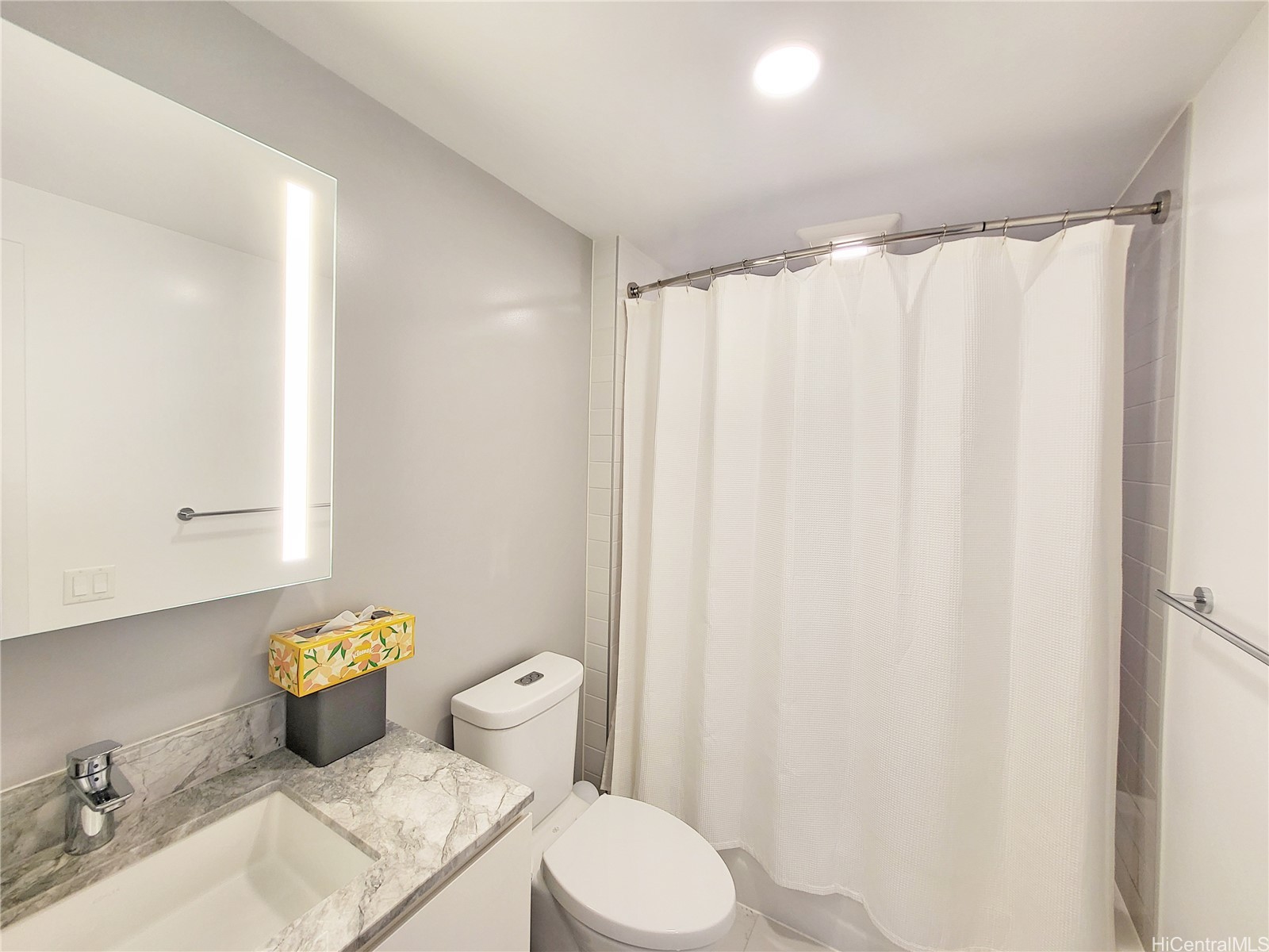 987 Queen Street 3406 Property Photo 11