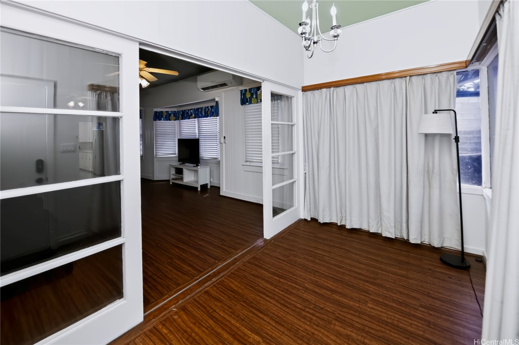 2881 Oahu Avenue Property Photo 2