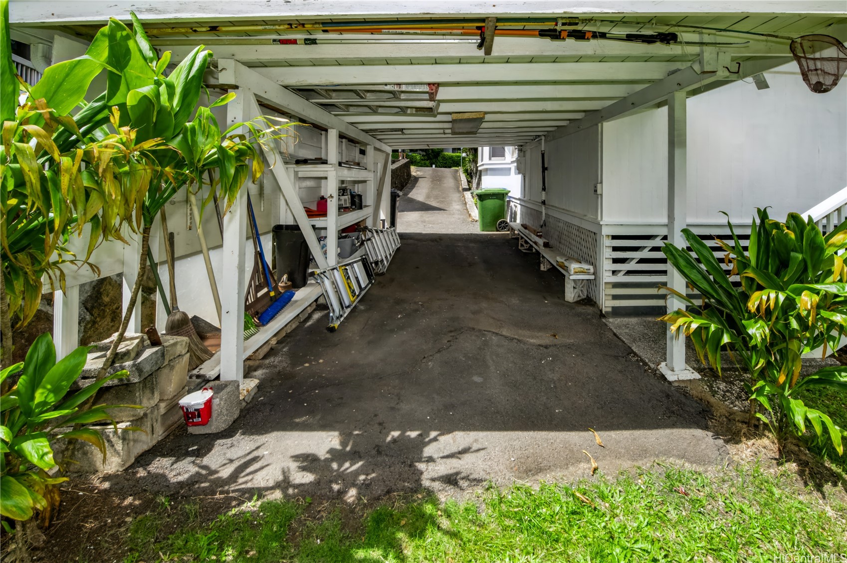 2881 Oahu Avenue Property Photo 16