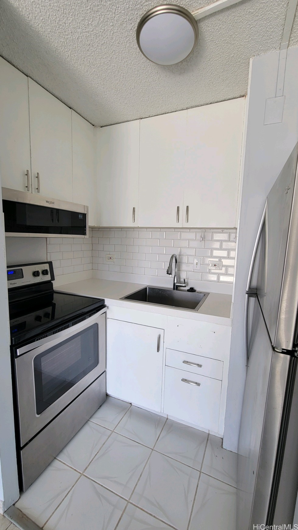 2421 Ala Wai Boulevard 1703 Property Photo 7
