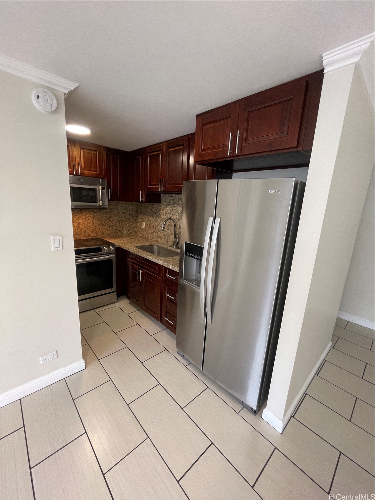 801 Ala Nioi Place 404 Property Photo 6