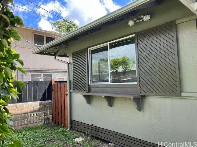 733 University Avenue Property Photo 2