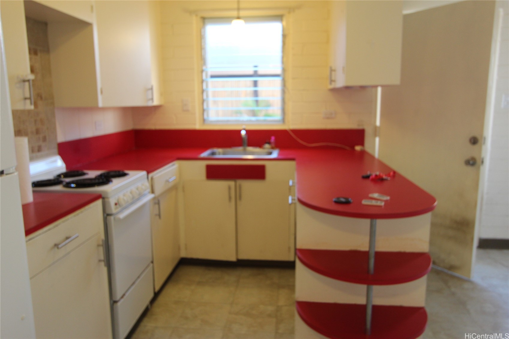 733 University Avenue Property Photo 19