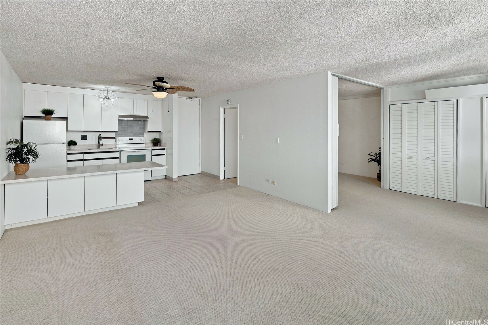 1617 Clark Street 703 Property Photo 2